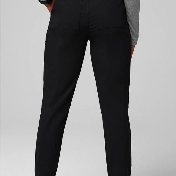 High-Rise On-Call Scrub Jogger - Picture 2 of 6